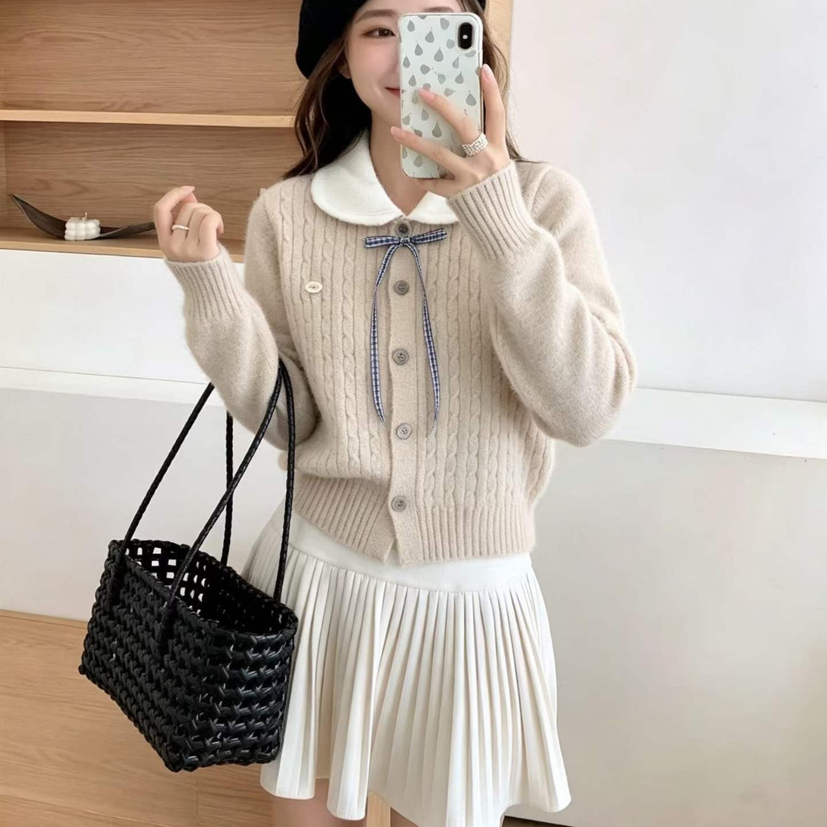 Cardigan long sleeved sweater