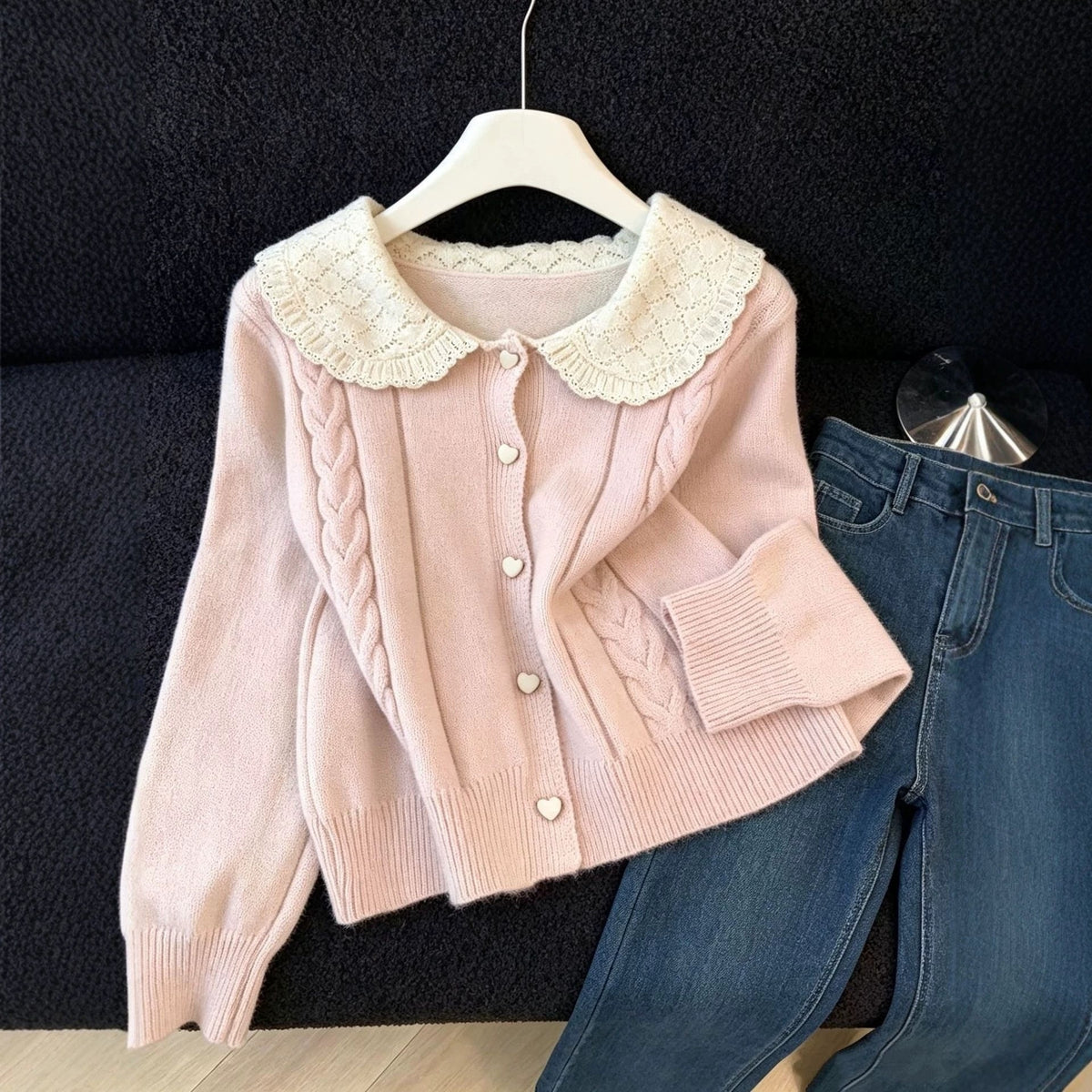 Long-sleeved sweater