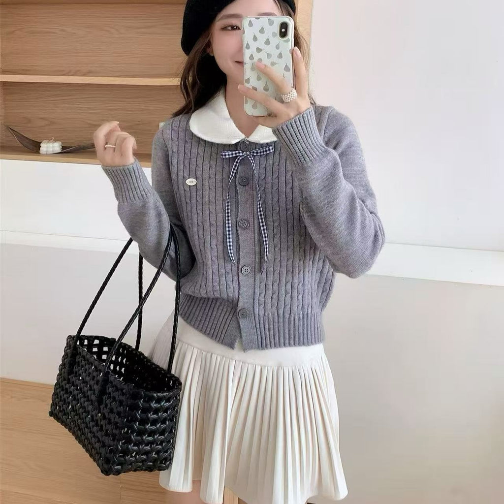 Cardigan long sleeved sweater